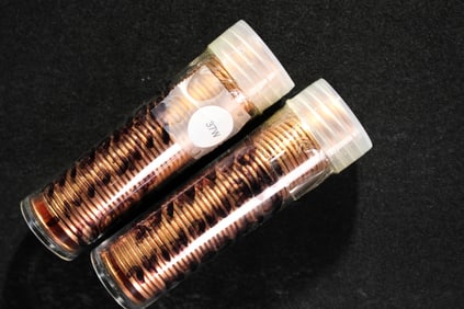 Approx.. 100 Lincoln Memorial Cents Red Unc. 2000 P&D