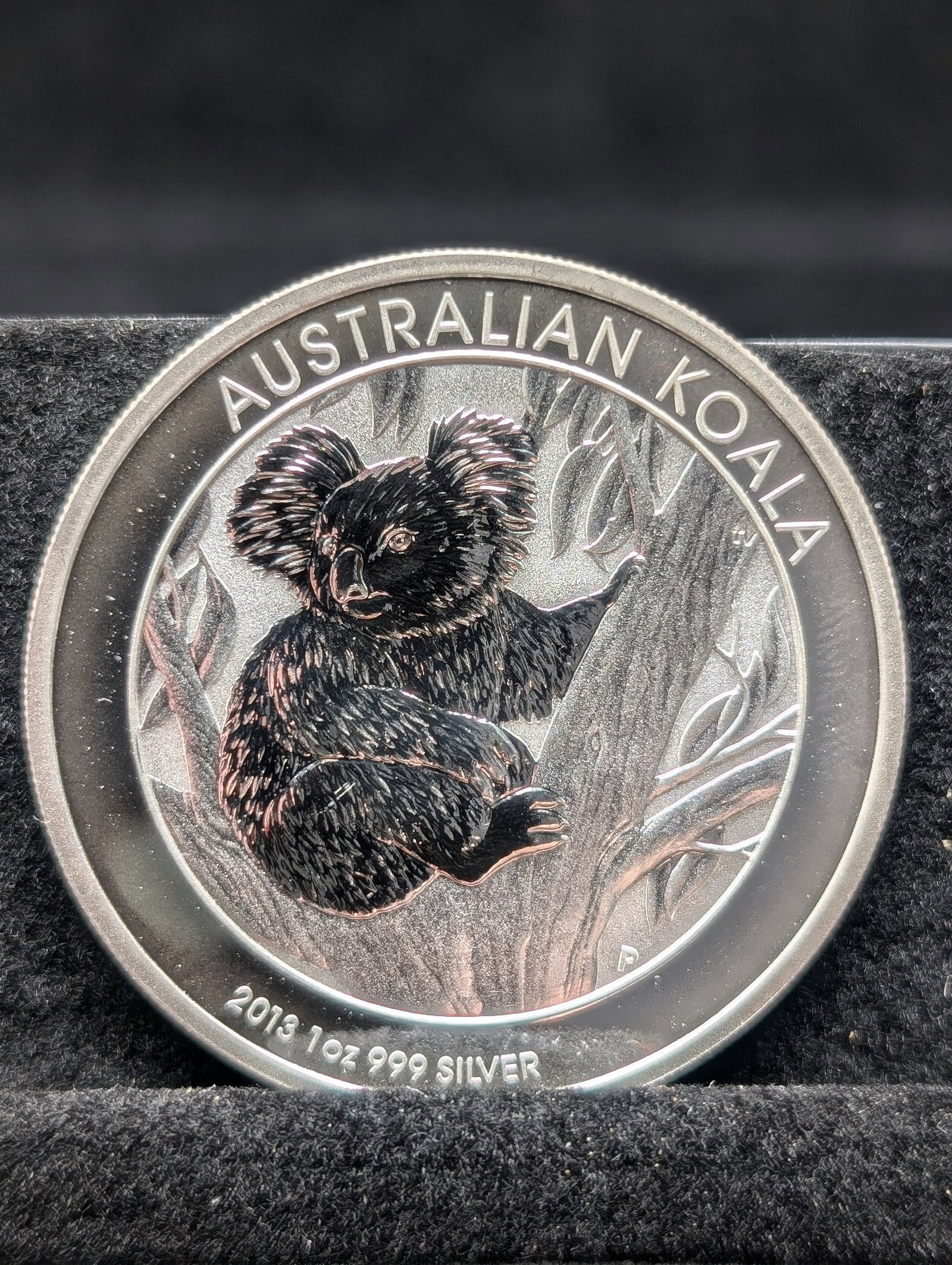 2013 1 Oz. .999 FINE SILVER Australian Koala Designed Coin: 2013 1 Oz. .999 FINE SILVER Australian Koala Designed Coin