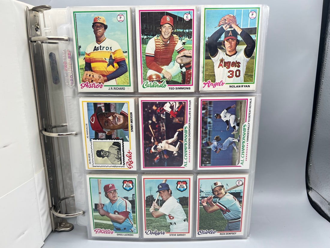 Binder of Assorted 1970s & 1980s Topps Baseball Cards W/ Stars & Rookies - Varying Conditions (1 of 20)