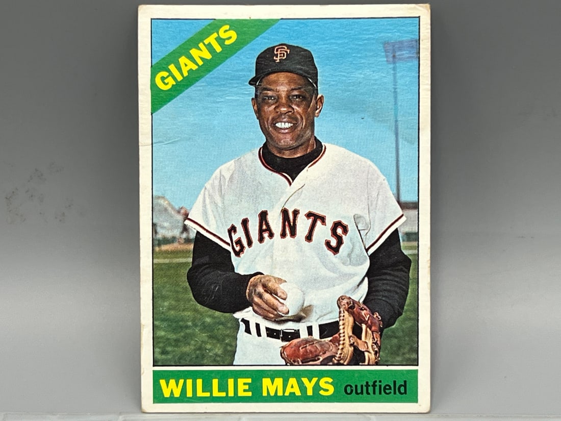 1966 Topps Willie Mays #1: 1966 Topps Willie Mays #1