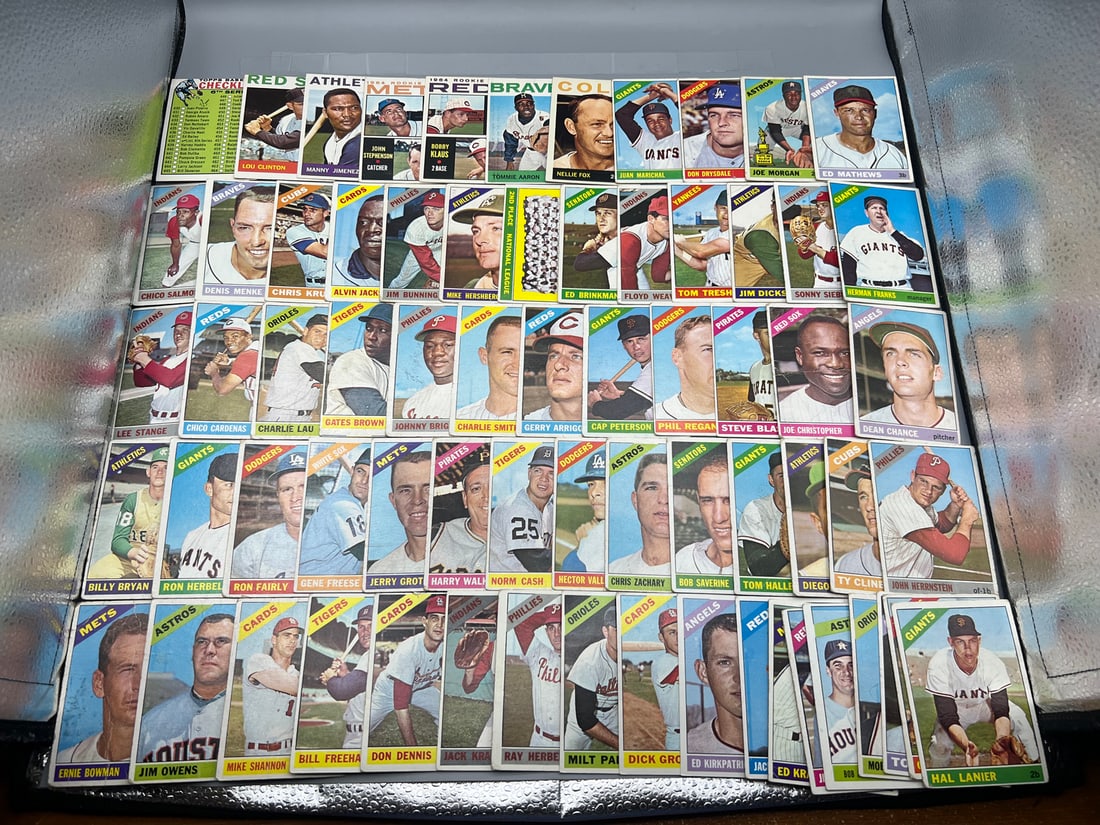 Lot of 1964 Topps & 1966 Topps Baseball Cards W/ Some Stars - Varying Conditions (1 of 5)
