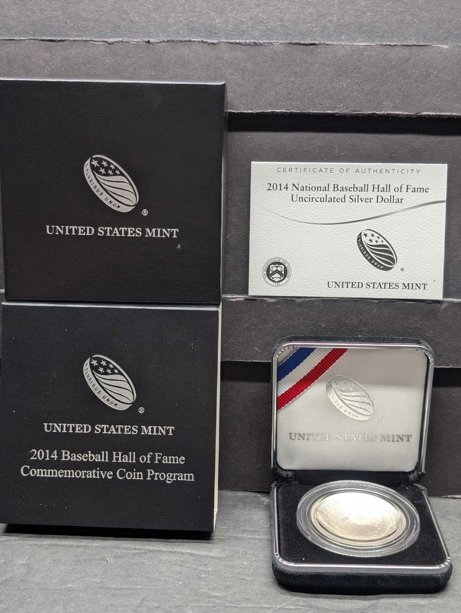 2014-P UNC Baseball Hall of Fame Commem Silver Dollar in OGP w/ COA: 2014-P UNC Baseball Hall of Fame Commem Silver Dollar in OGP w/ COA