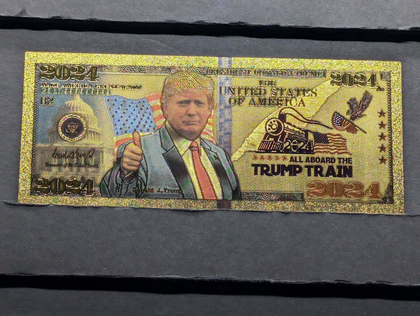 Donald Trump 2024 Gold Foiled Note: Donald Trump 2024 Gold Foiled Note