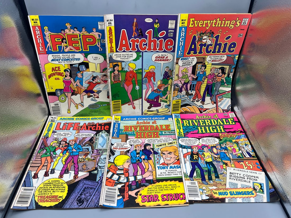 Lot of (6) Assorted Archie Series Comic Books - Varying Conditions (1 of 2)