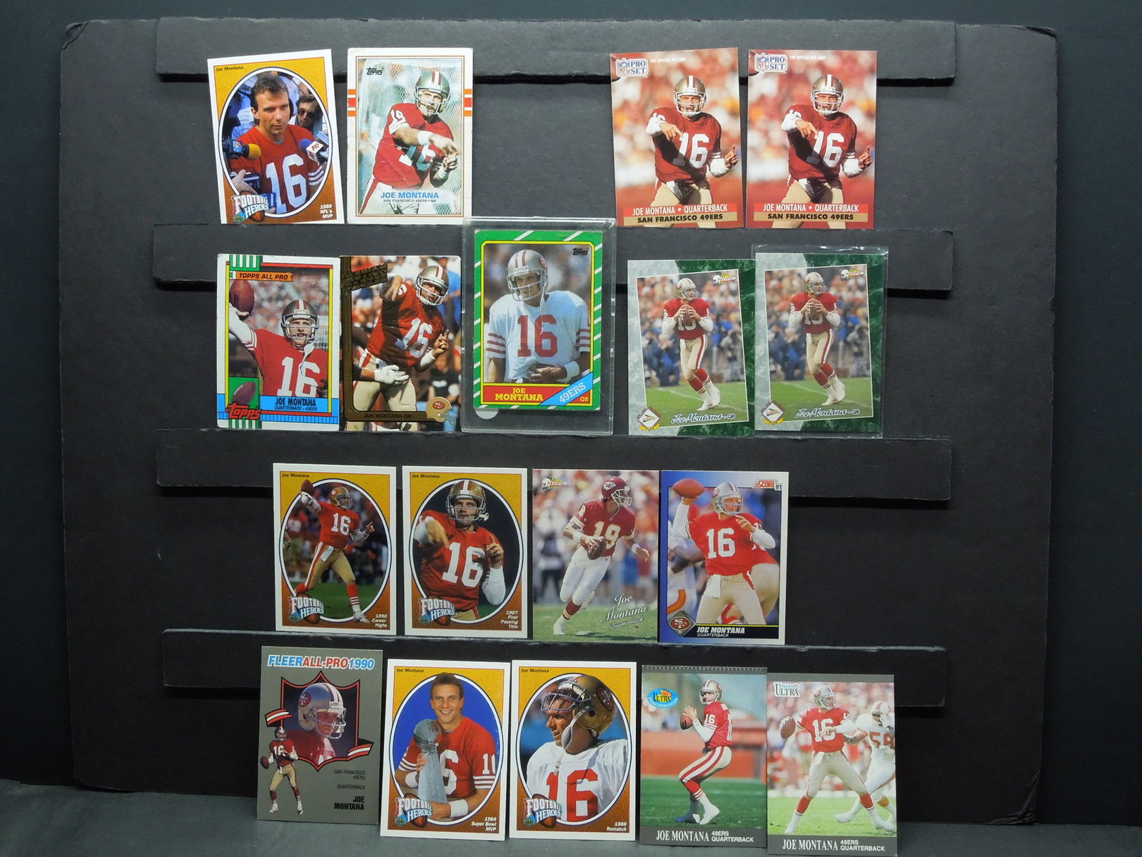 Eighteen Joe Montana Cards - Varying conditions (1 of 20)
