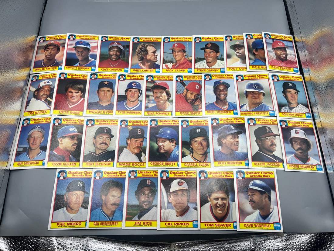 1986 Topps Quaker Oats Baseball Complete 33 Card Set - Pete Rose, Nolan Ryan (1 of 5)