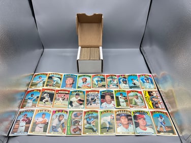 Lot of (175+) 1972 Topps Baseball Cards W/ Some Stars - Varying Conditions