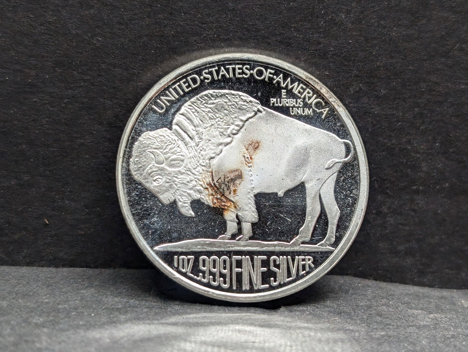 1992 Morgan Dollar Design .999 Fine Silver Round Bullion One Troy Oz. (1 of 2)