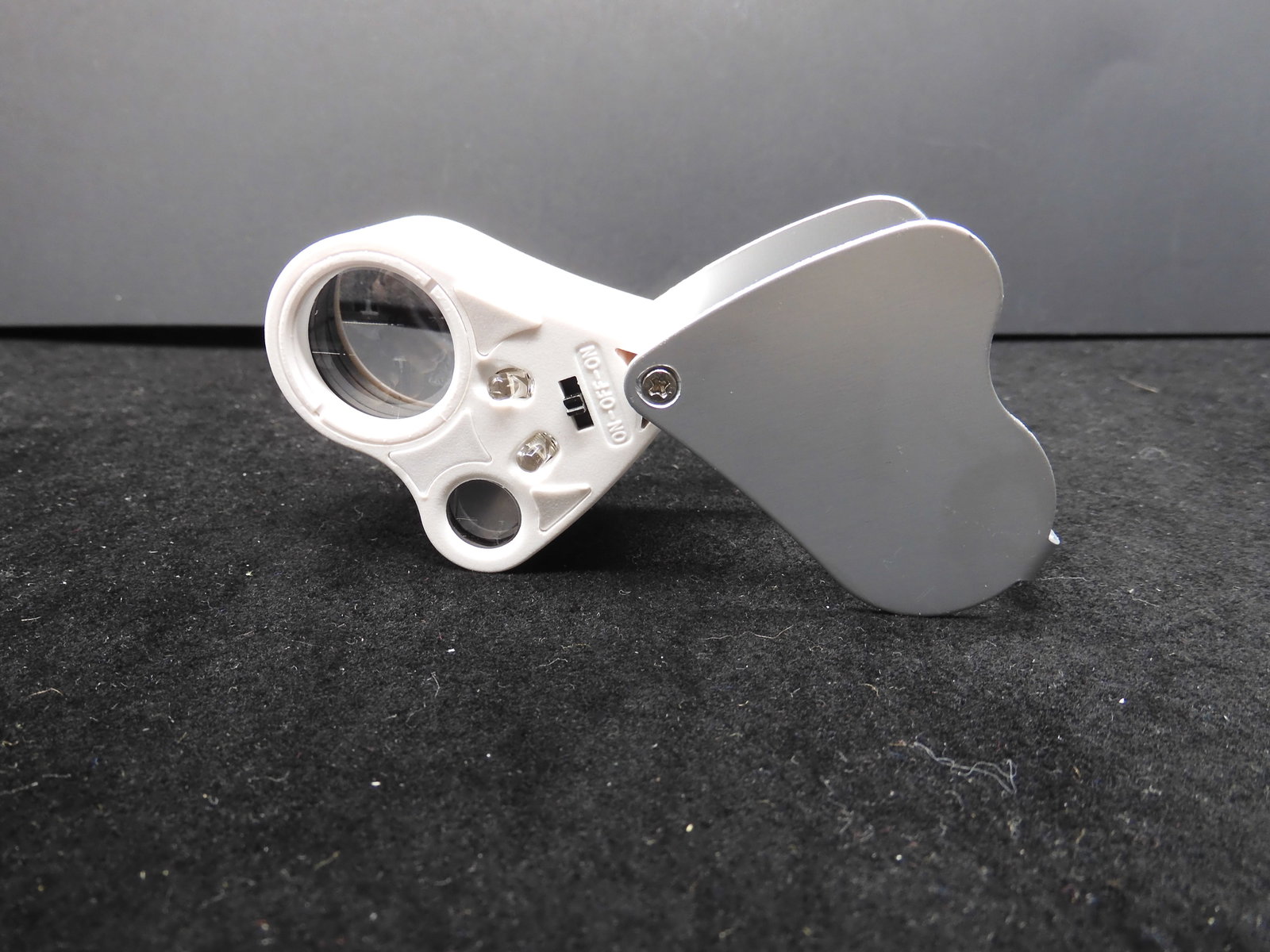 LED Double -Multiple Jewelry Magnifier: LED Double -Multiple Jewelry Magnifier