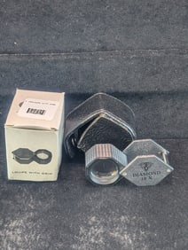 Jewelers Loupe With Grip In Case With Box
