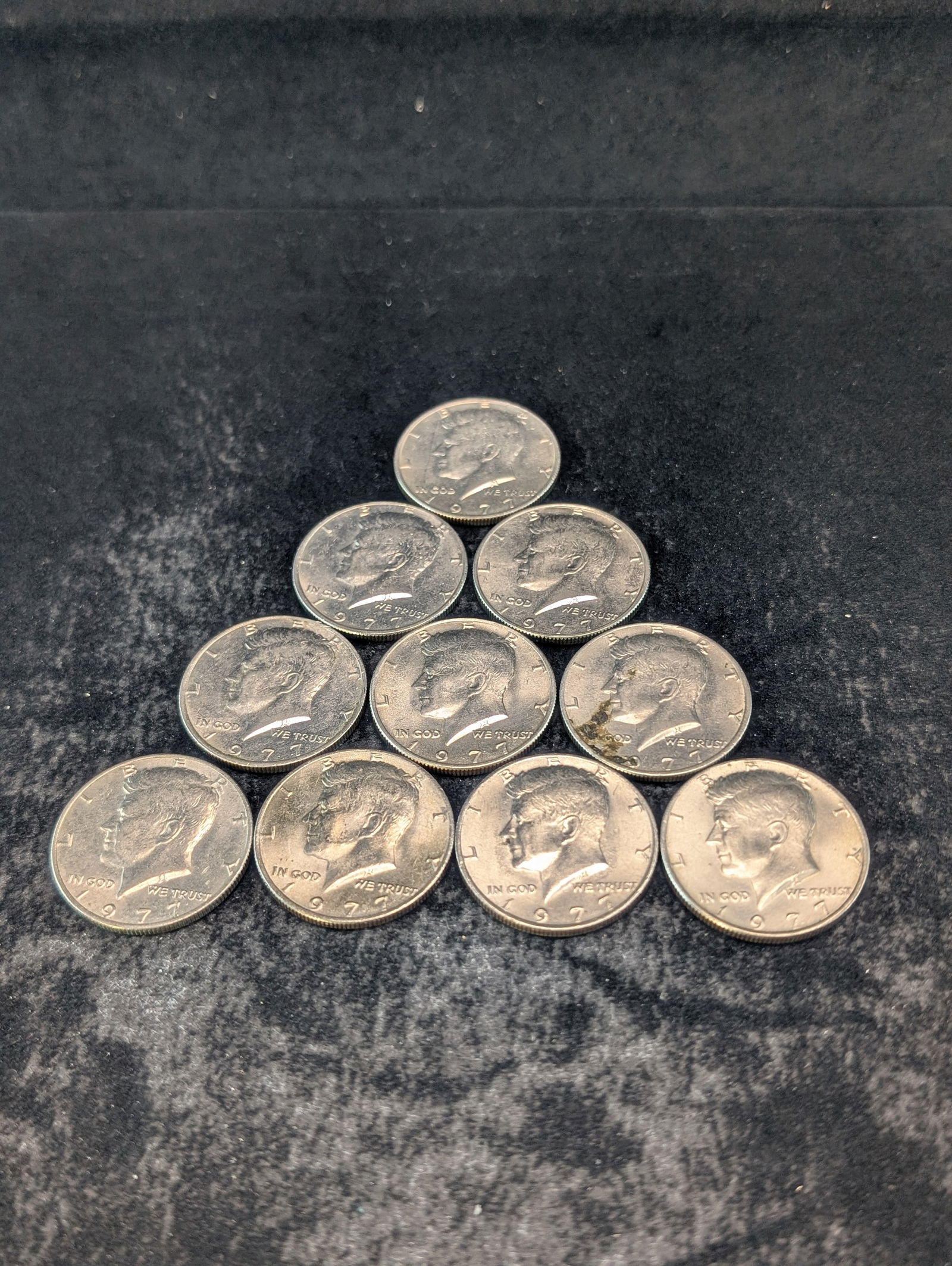 Ten 1977-P Kennedy Half Dollars: Ten 1977-P Kennedy Half Dollars