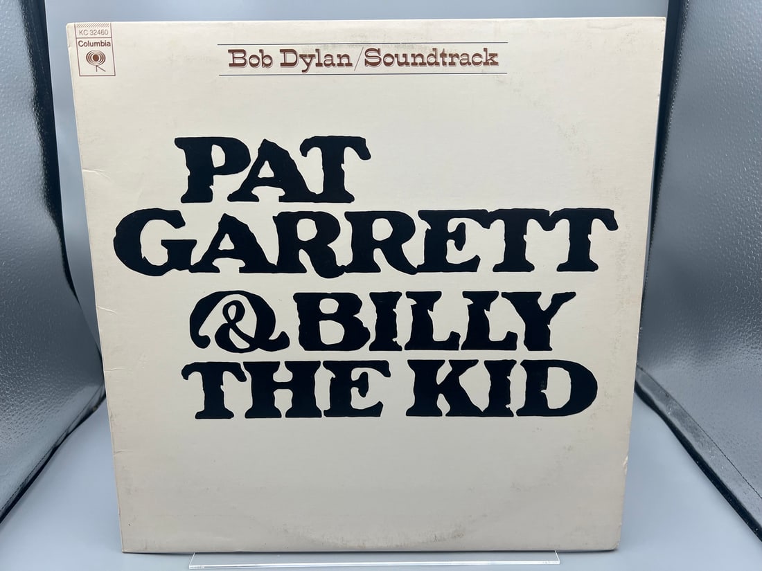 Bob Dylan/Soundtrack: Pat Garrett & Billy The Kid (1973), embossed cover: Bob Dylan/Soundtrack: Pat Garrett & Billy The Kid (1973), embossed cover - Records have not been tested by the auction house for play quality. All items are sold as is.
