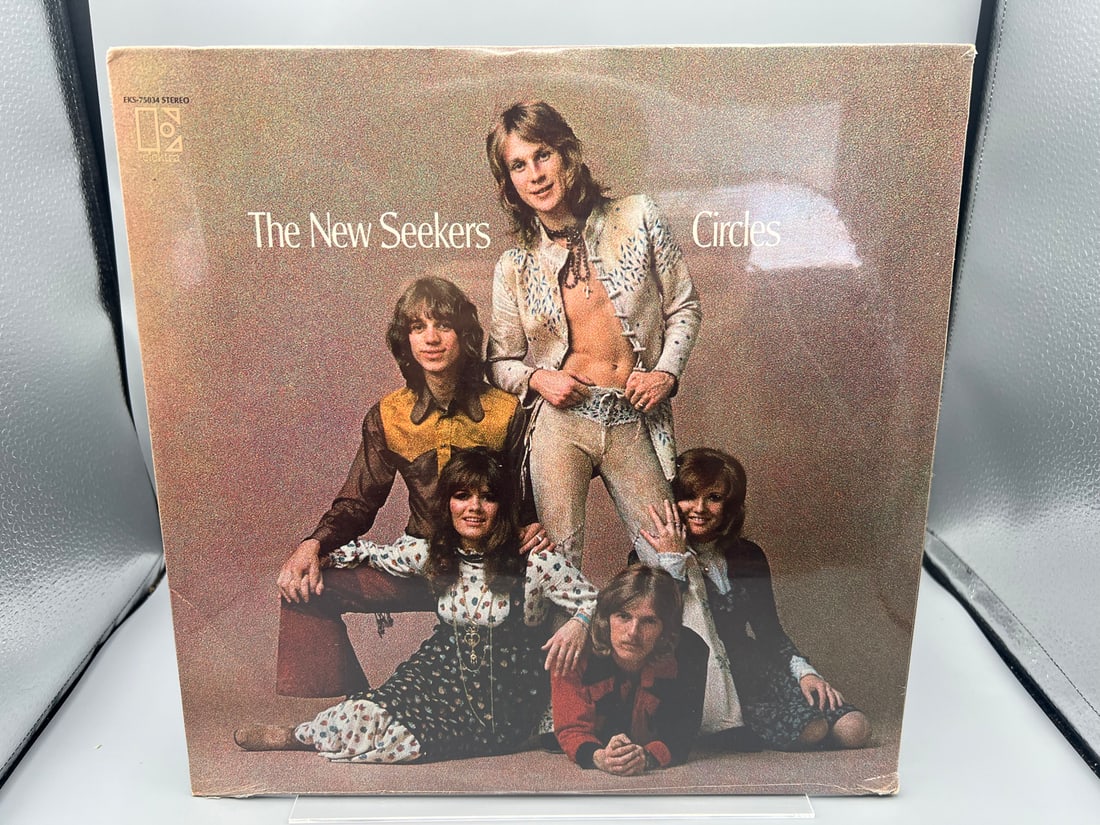 1972 The New Seekers Circles Sealed Vinyl Album - EKS-75034: 1972 The New Seekers Circles Sealed Vinyl Album - EKS-75034 - Records have not been tested by the auction house for play quality. All items are sold as is.
