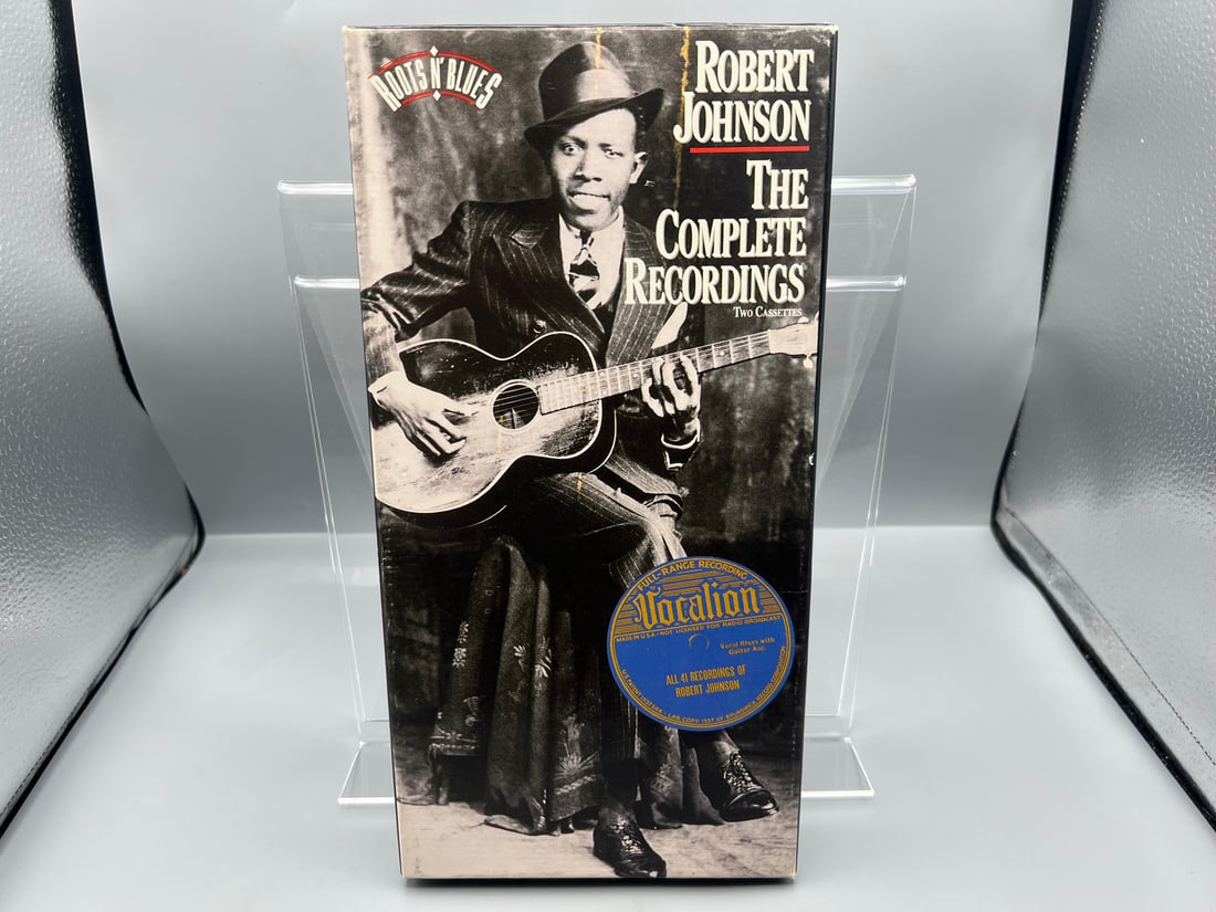 Robert Johnson: The Complete Recordings (1990) TWO CASSETTE TAPES in Box Set, incudes 48-page: Robert Johnson: The Complete Recordings (1990) TWO CASSETTE TAPES in Box Set, incudes 48-page brochure with lyrics and historical info. NOT vinyl records. - Records have not been tested by the auction