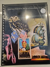 1978 U.S. Postal Service Souvenir Mint Set wotj 30 cent Aerogramme Air Mail Envelope- Fair Condition