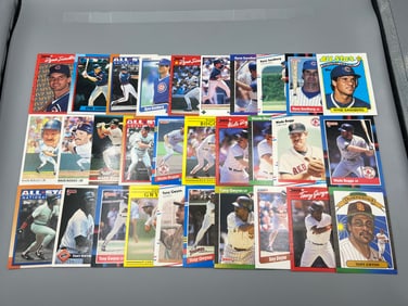 Lot of (30) Assorted Ryne Sandberg, Wade Boggs, & Tony Gwynn Baseball Cards - Varying Conditions