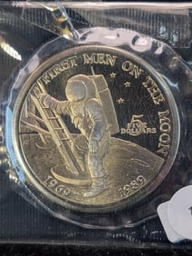 1989 Marshall Islands Apollo 11 Men on the Moon 20 yrs old $5 Coin