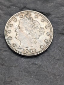 **AU** 1909 Liberty Head V-Nickel