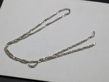 30 inch sterling chain. Heavy at .75 troy ounces. Great shape.?