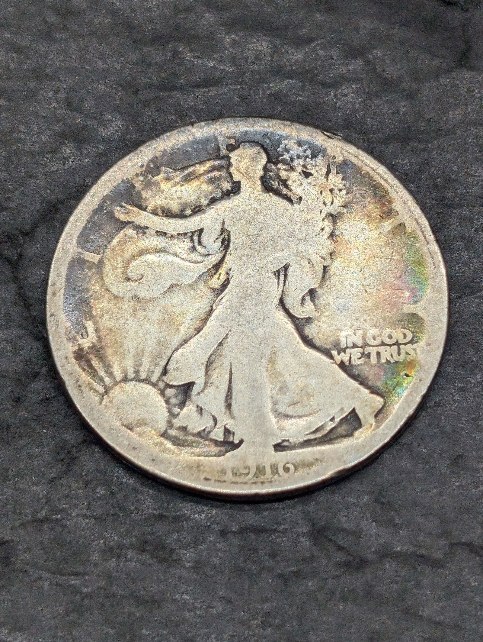 **AVERAGE CIRC** 1916 Walking Liberty Half Dollar (1 of 2)