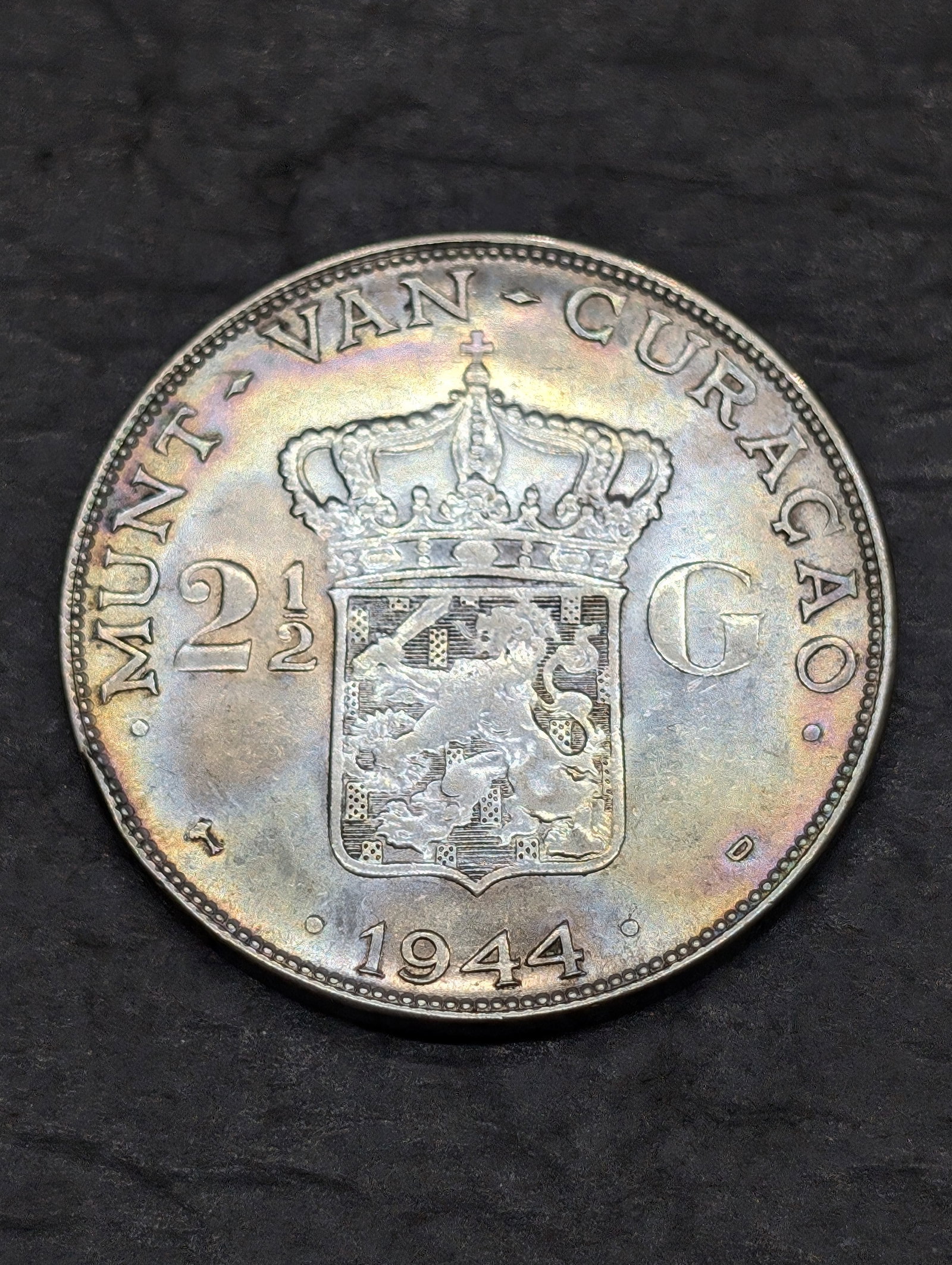 1944-D Dutch Curacao 2 1/2 Gulden Silver Coin - Wilhelmina: 1944-D Dutch Curacao 2 1/2 Gulden Silver Coin - Wilhelmina