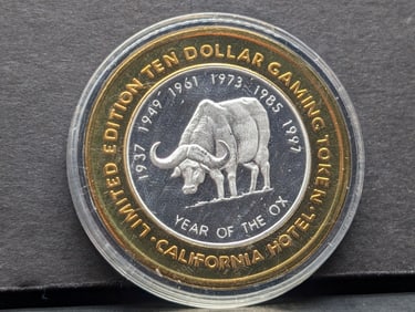 Limited Edition .999 FINE SILVER CENTER Sam Boyd's California Hotel Casino $10 Gaming Token