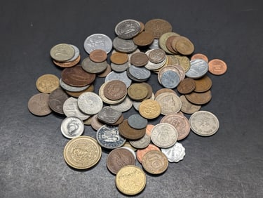 Bag of 0.80 Lbs. of Various Vintage & Modern World Coins