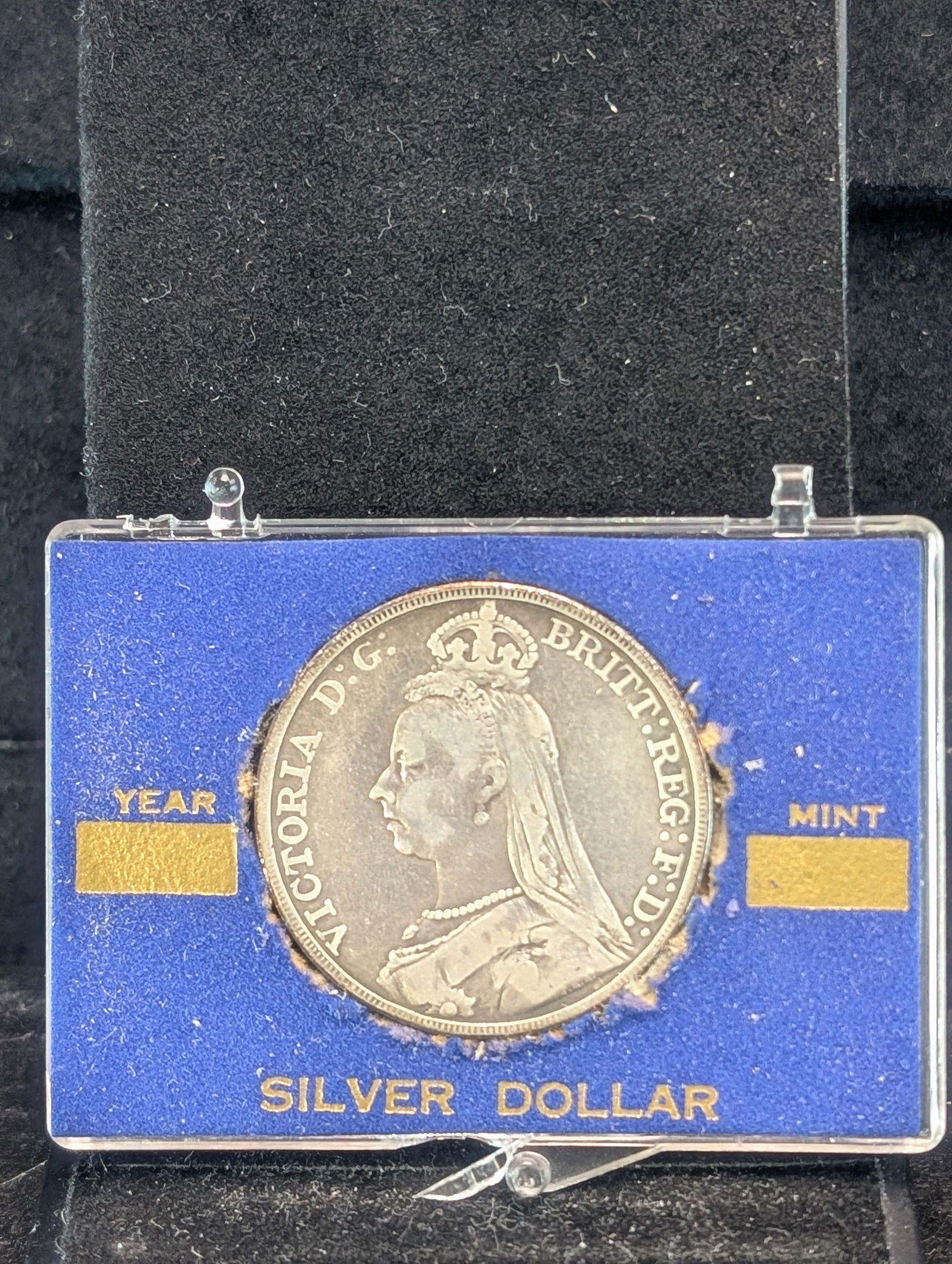 1889 Queen Victoria Silver Crown Coin (Silver Dollar) (1 of 2)