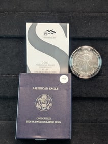 2007-W UNCIRCULATED American Silver Eagle, .999 Fine Silver One Troy Ounce in OGB & COA