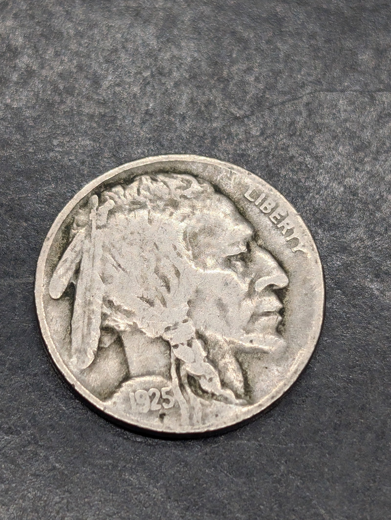 **VF+** 1925-S Buffalo Nickel: **VF+** 1925-S Buffalo Nickel