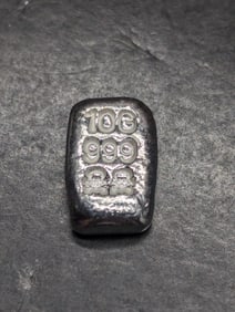 10 Grams .999 FINE SILVER Skull & Crossbones Designed Bullion Piece