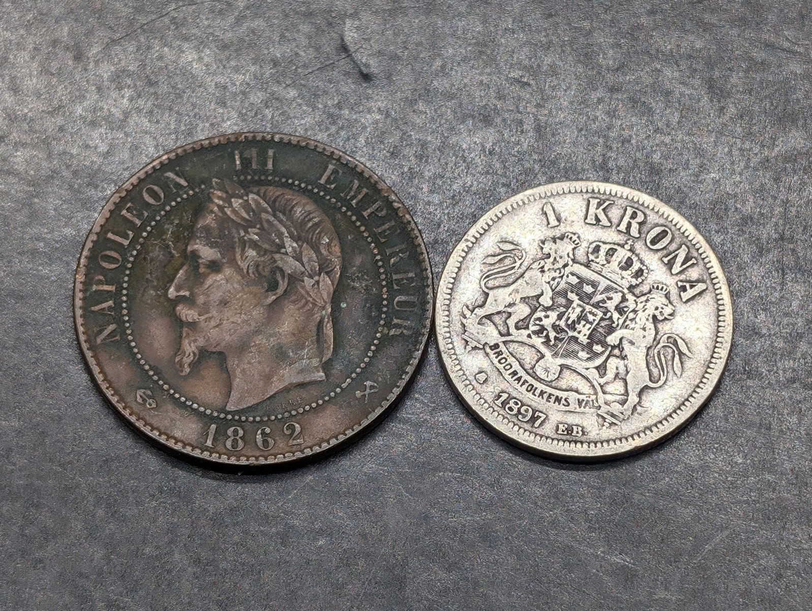 1862-K France 10 Centimes & 1897-EB Sweden 1 Silver Krona (KM760) (1 of 2)