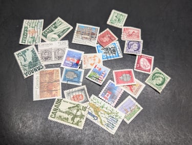 25 Older Canadian Stamps