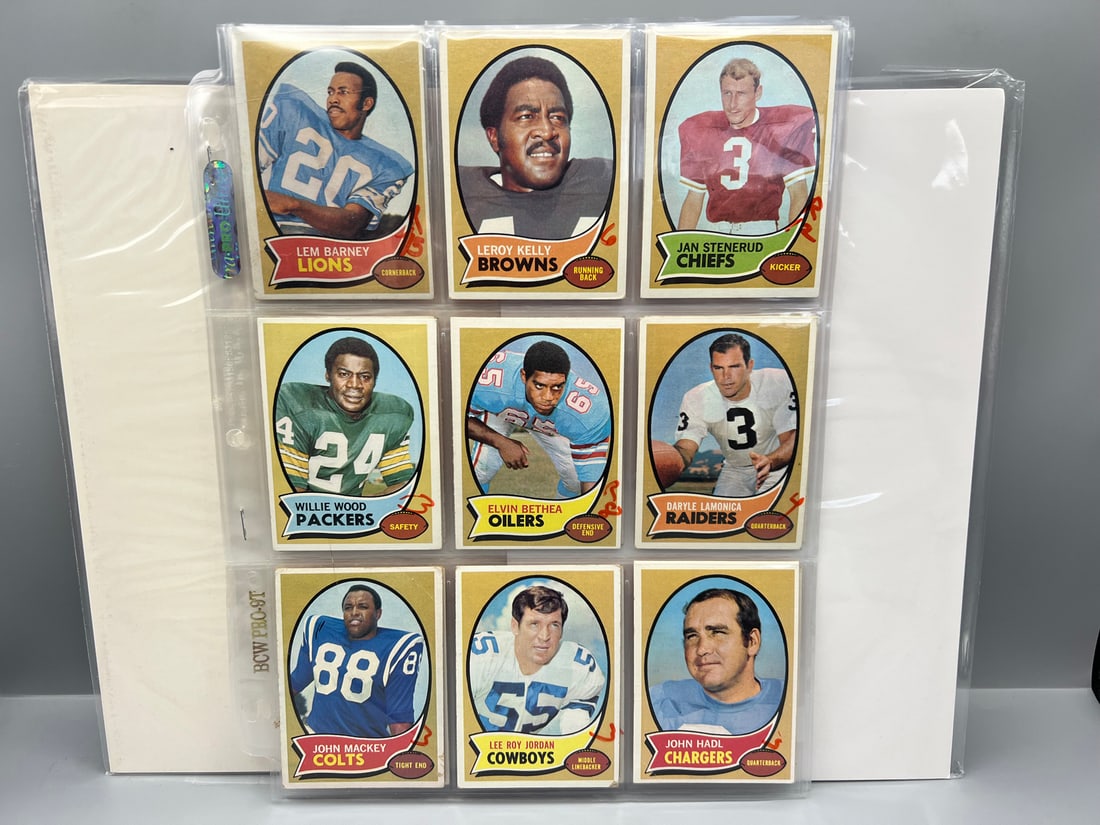 Lot of (20+) 1970 Topps Football Cards W/ Some Stars & Rookies - Varying Conditions (1 of 3)