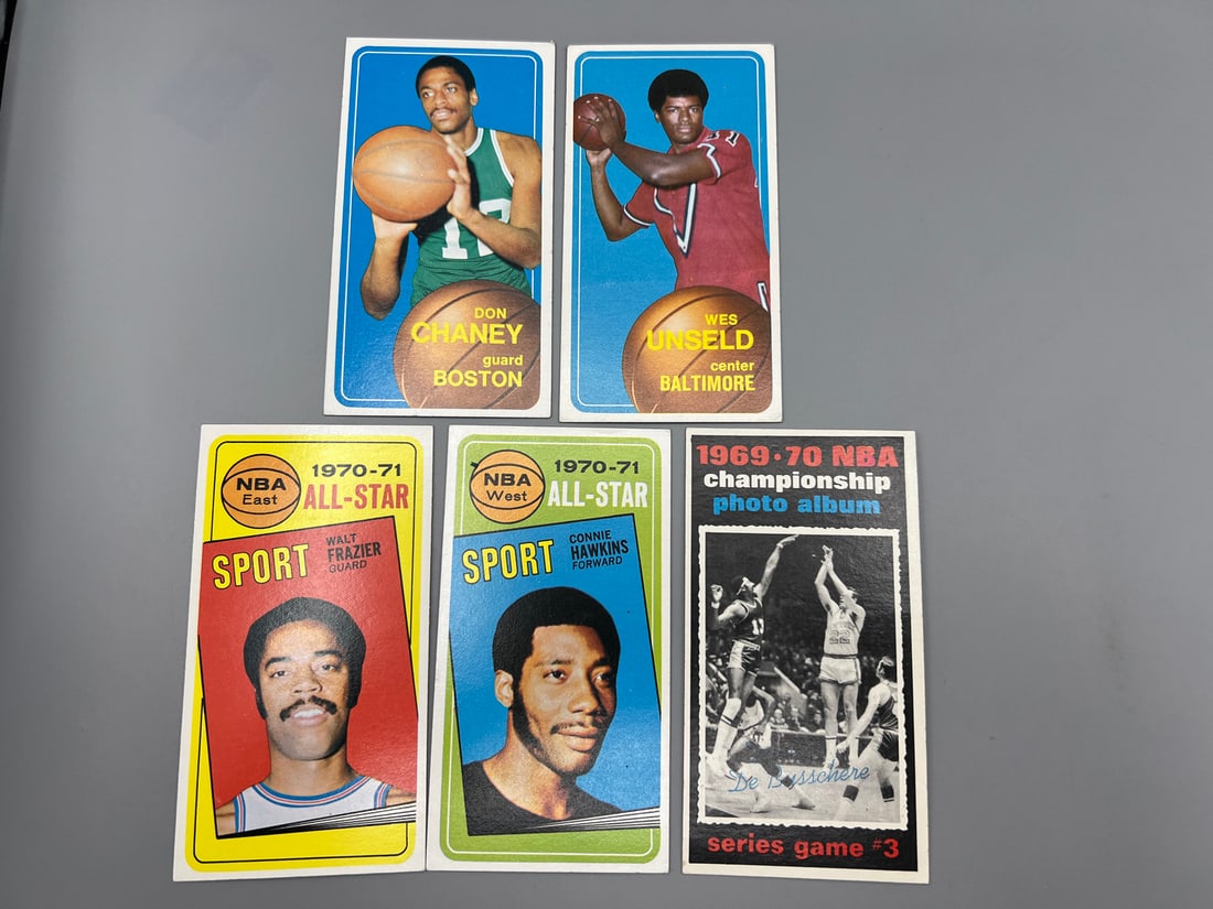 Lot of (5) 1970-71 Topps Basketball Star Player Cards - Varying Conditions (1 of 2)