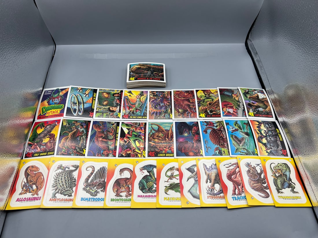 1988 Topps Dinosaurs Attack Complete Set W/ Complete Sticker Set (1 of 3)