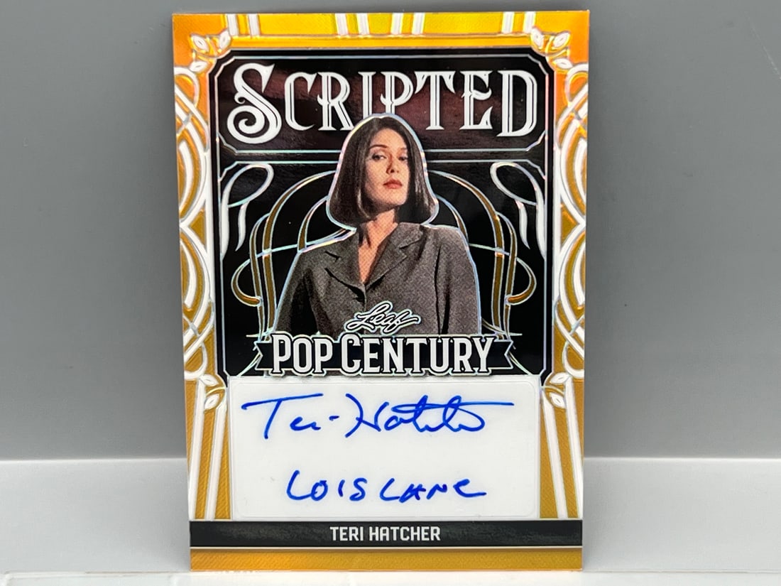 2024 Leaf Pop Century Teri Hatcher Gold Scripted Auto W/ Lois Lane Inscription #1/1 (1 of 2)