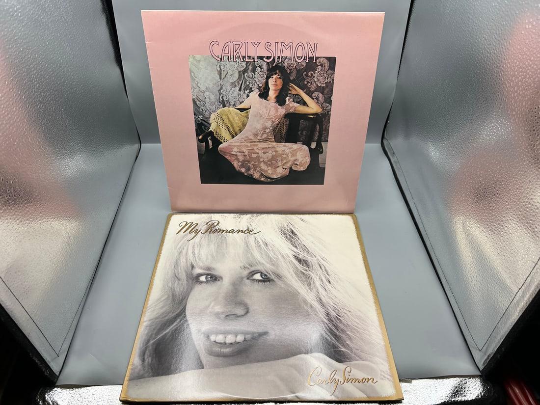 1971 Carly Simon Self Titled & 1990 Carly Simon My Romance Vinyl Albums - EKS 74082 & AL-8582: 1971 Carly Simon Self Titled & 1990 Carly Simon My Romance Vinyl Albums - EKS 74082 & AL-8582 - Records have not been tested by the auction house for play quality. All items are sold as is.
