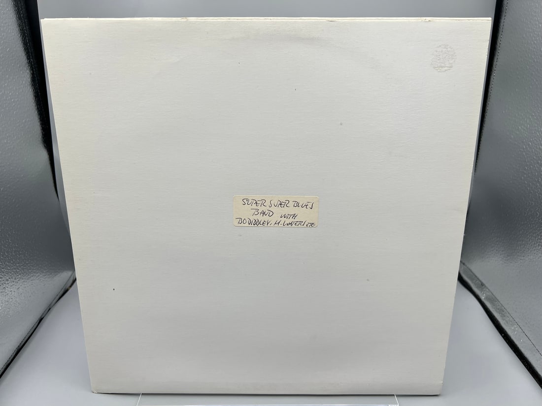 1984 Bo Diddley, Muddy Waters, & Howlin Wolf The Super, Super Blues Band Reissued Vinyl Album -: 1984 Bo Diddley, Muddy Waters, & Howlin Wolf The Super, Super Blues Band Reissued Vinyl Album - CH-9169 - Records have not been tested by the auction house for play quality. All items are sold as is.