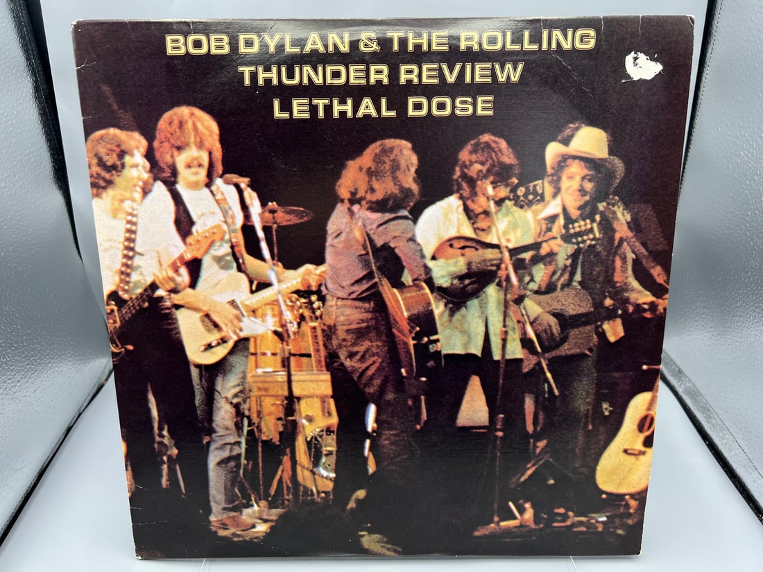 1979 Bob Dylan & The Rolling Thunder Review Lethal Dose Unofficial Release Vinyl Album - 2S708: 1979 Bob Dylan & The Rolling Thunder Review Lethal Dose Unofficial Release Vinyl Album - 2S708 - Records have not been tested by the auction house for play quality. All items are sold as is.