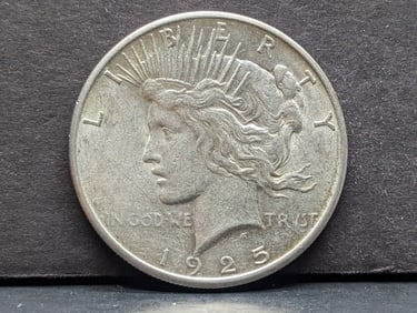1925 Peace Dollar - Nice Coin