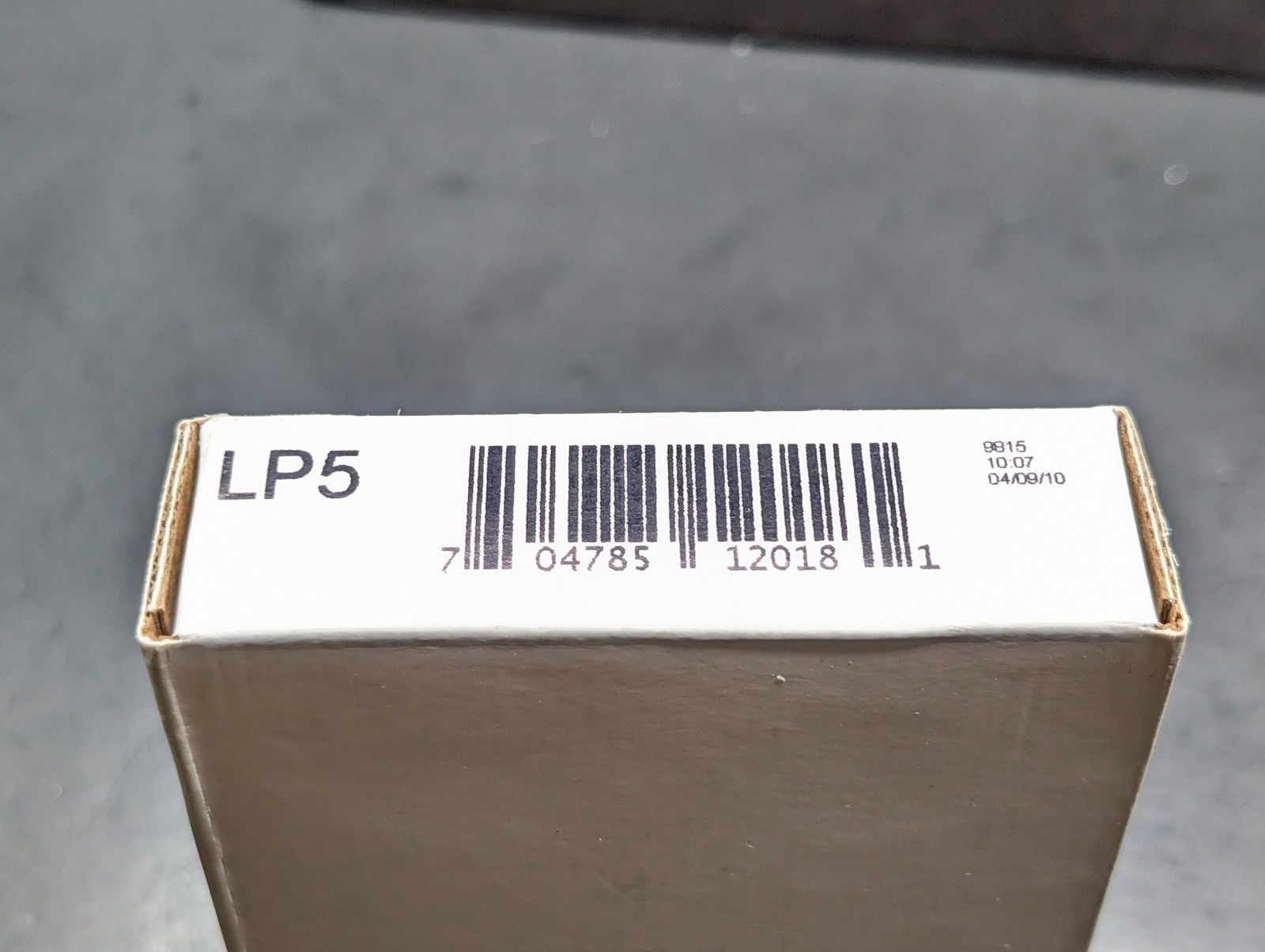 2 Rolls of 2010 Lincoln Bicentennial Cents in Original Mint Box - LP5 Shield Cent (1 of 4)