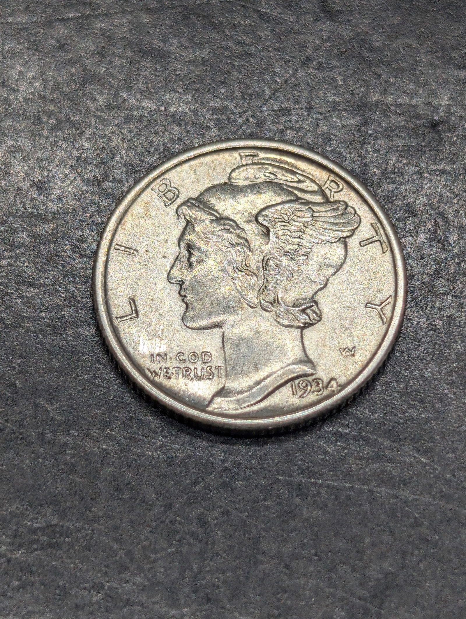 **AU/UNC** 1934 Mercury Silver Dime (1 of 2)