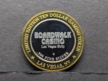 Limited Edition .999 FINE SILVER Center Boardwalk Casino $10 Gaming Token in Capsule