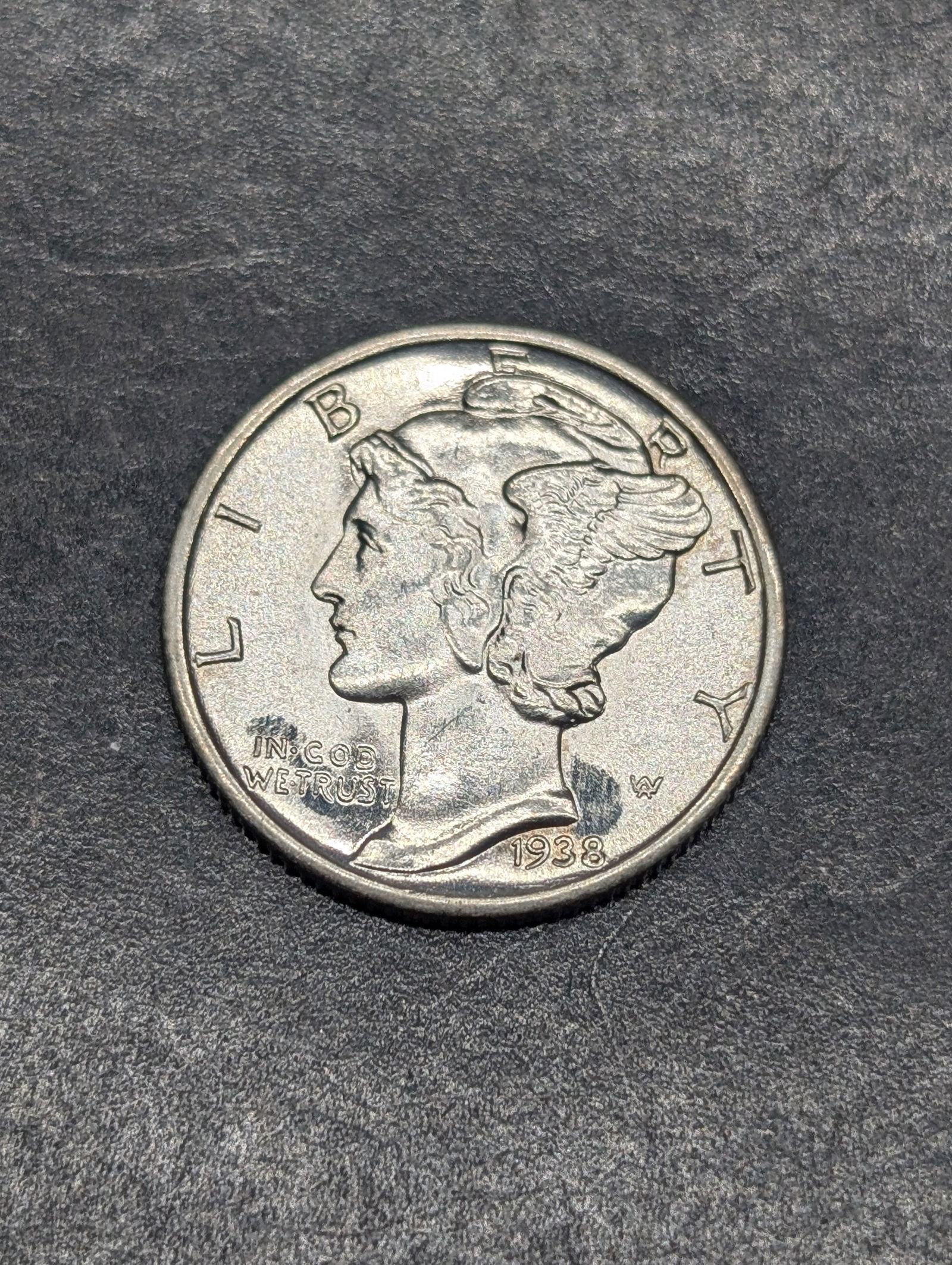 **GEM BU** 1938 Mercury Silver Dime (1 of 2)