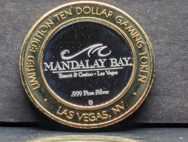 Limited Edition .999 FINE SILVER Center Mandalay Bay Casino $10 Gaming Token in Capsule