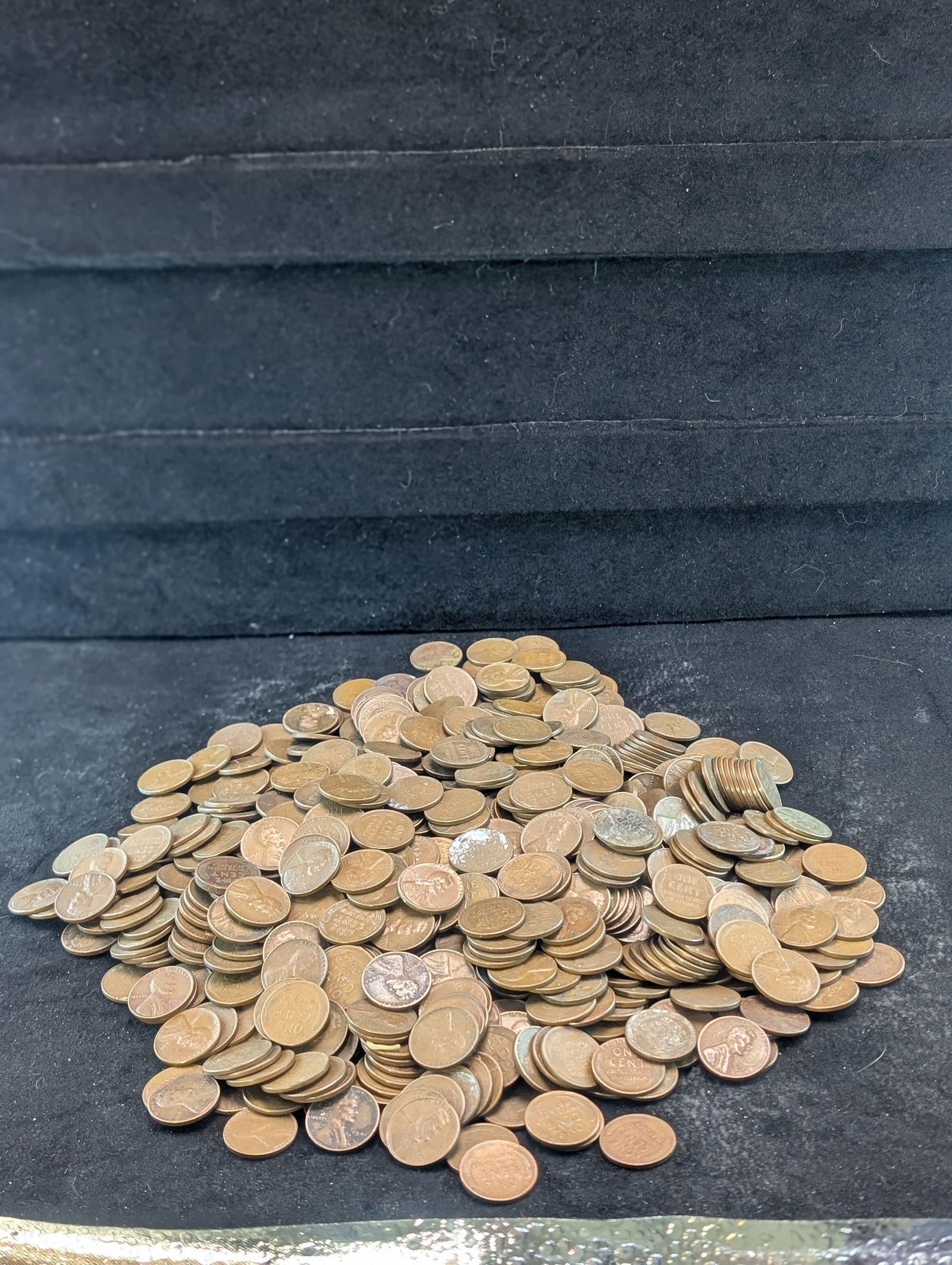 Five Pound Lot Of Lincoln Wheat Pennies (1 of 8)