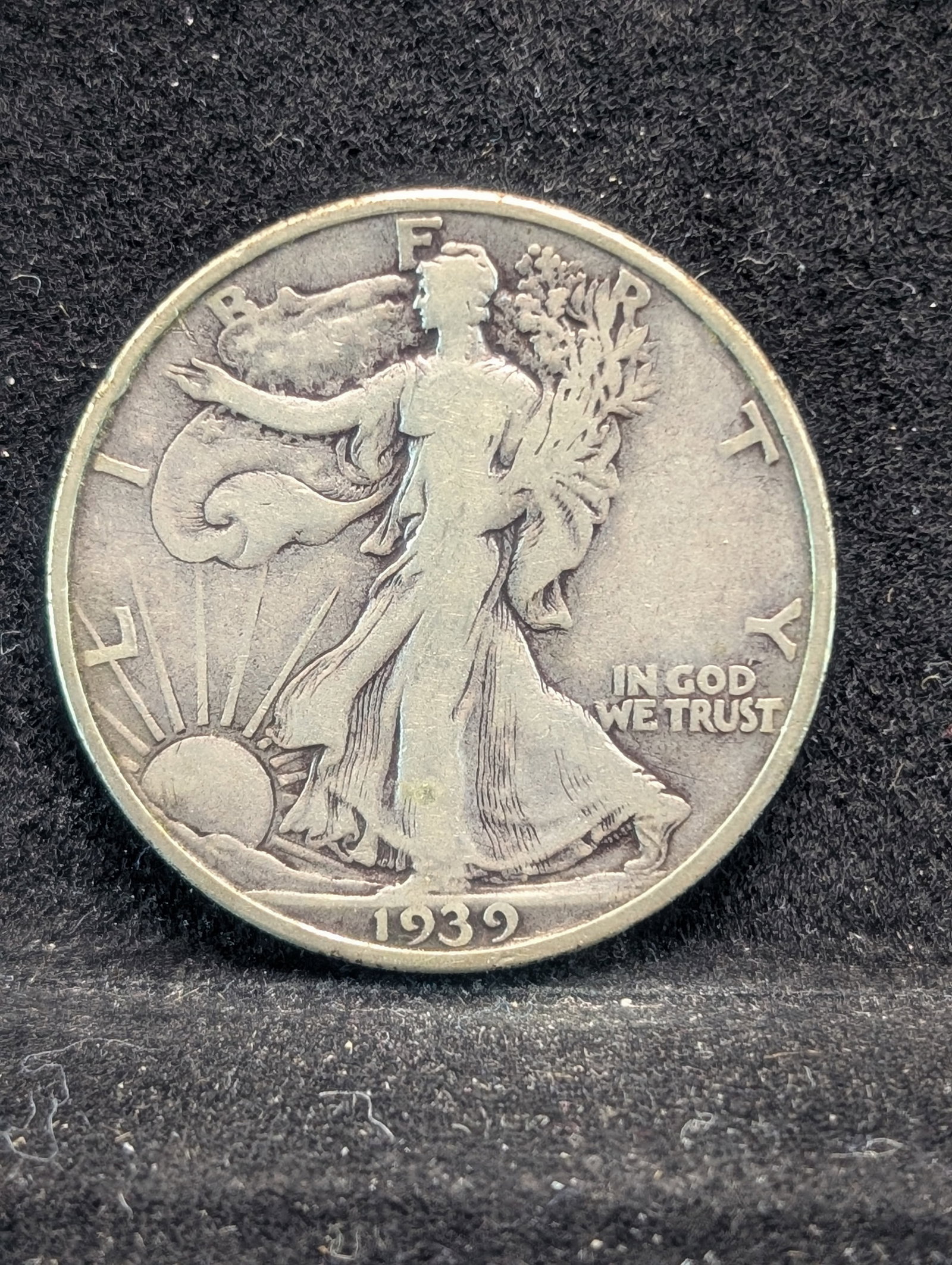 1939-D Walking Liberty Half Dollar. 90% Silver: 1939-D Walking Liberty Half Dollar. 90% Silver