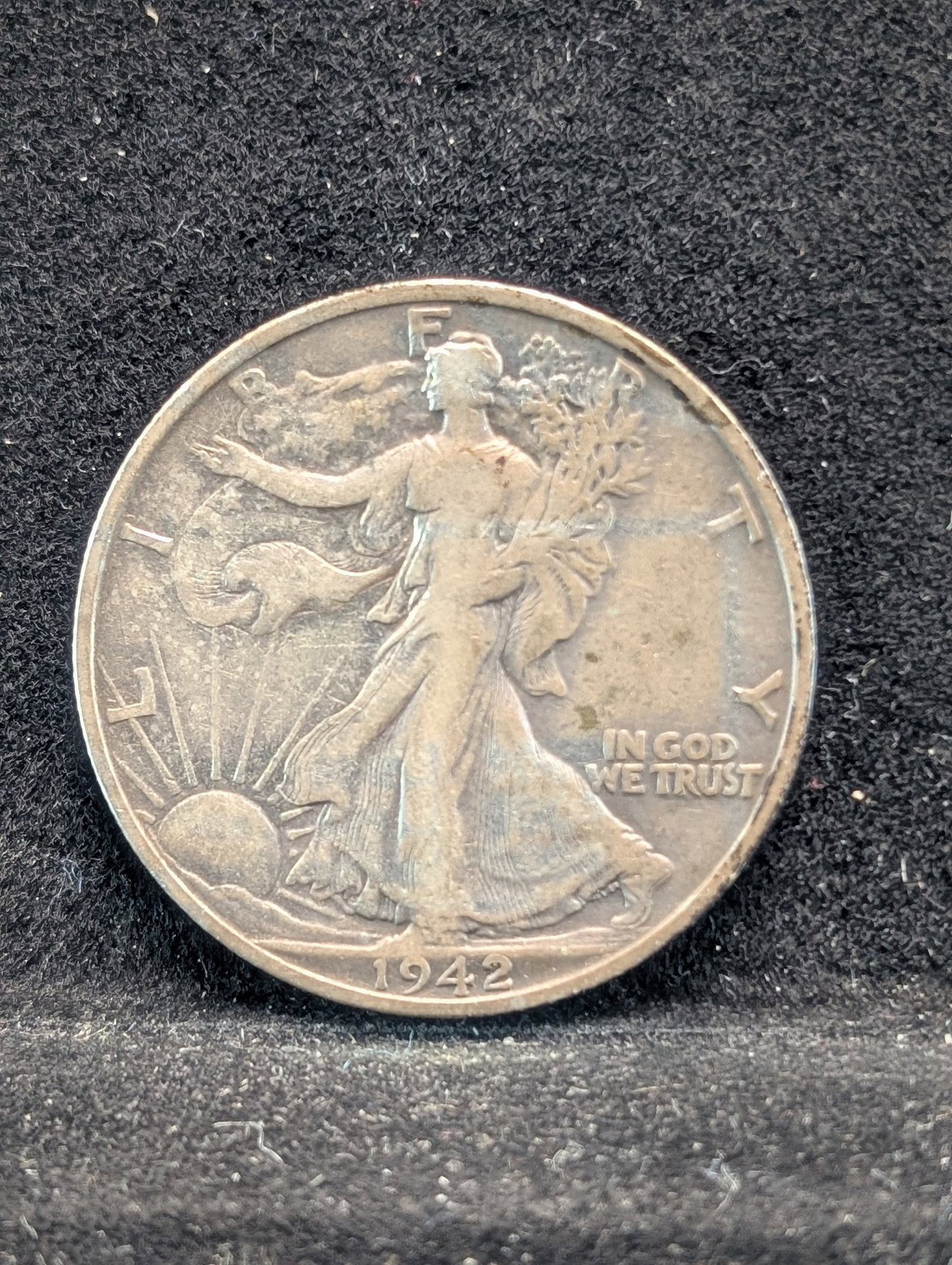 1942-S Walking Liberty Half Dollar. 90% Silver: 1942-S Walking Liberty Half Dollar. 90% Silver