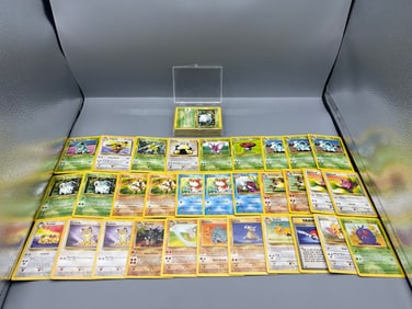Lot of (80+) 1999 Pokemon Jungle Trading Cards - Varying Conditions